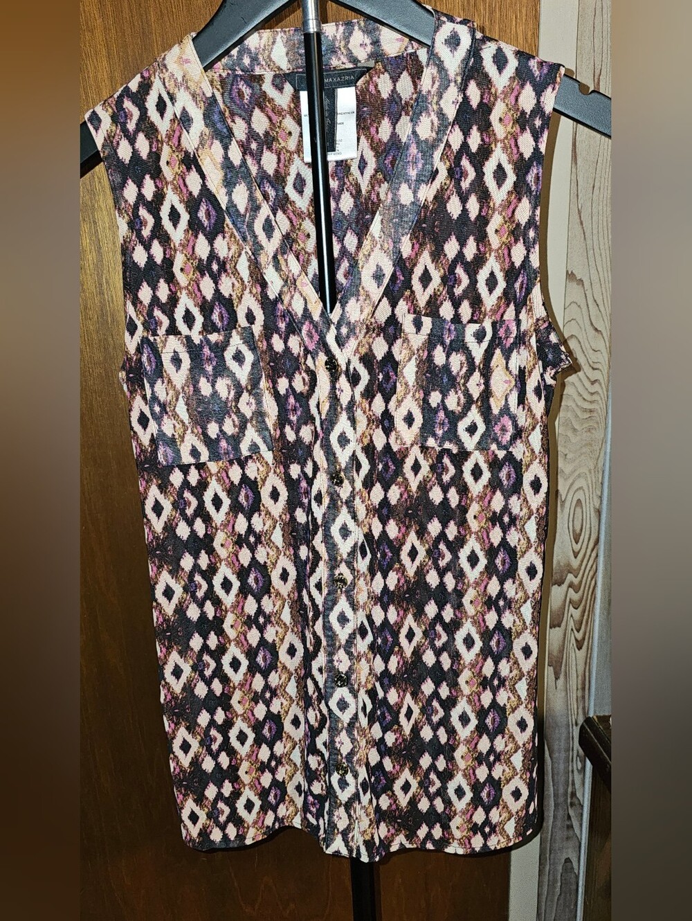 BCBGMaxAzria Pink, Black & Cream Patterned Sleeveless Button-Front Top